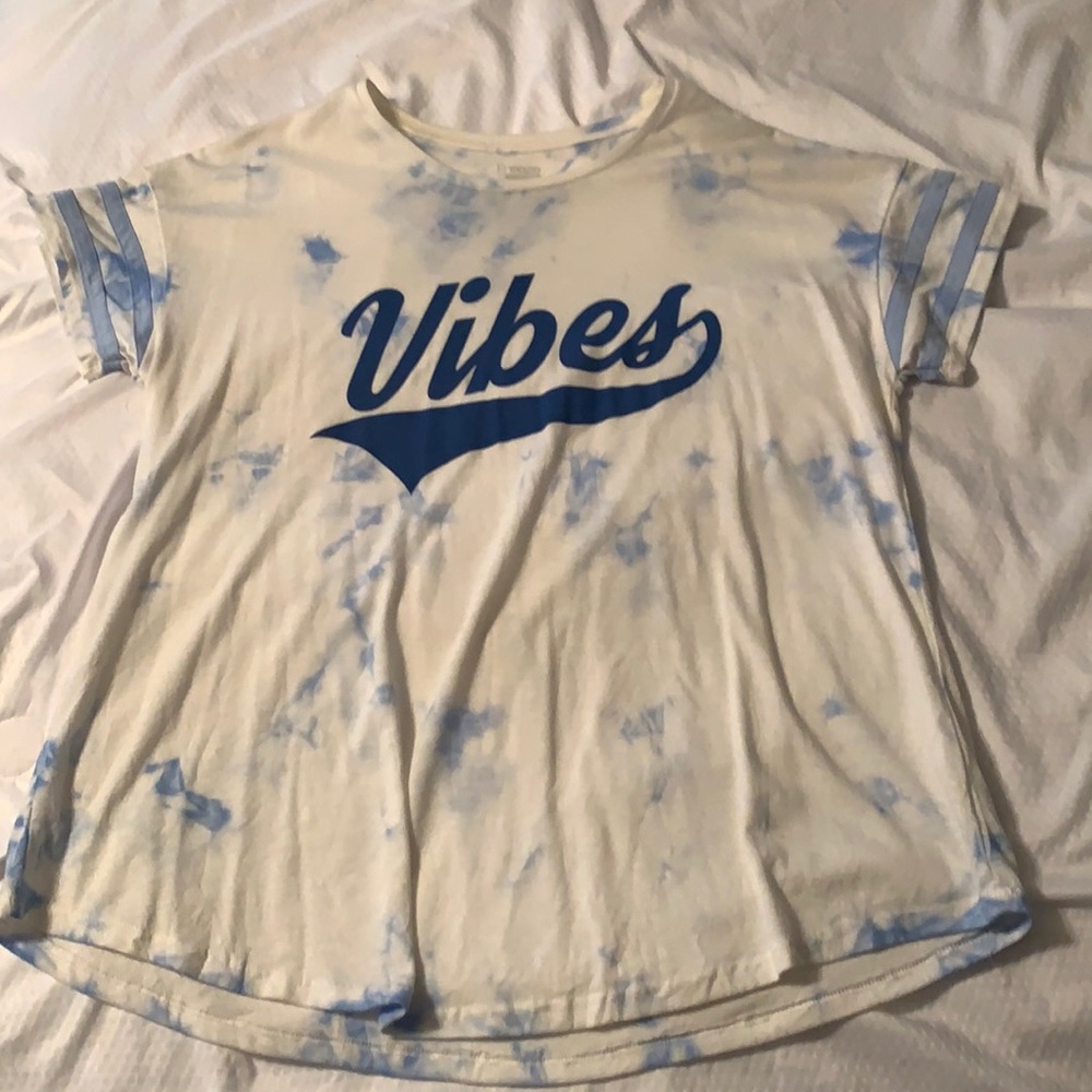 Oversized shirt, super soft and stretchy!